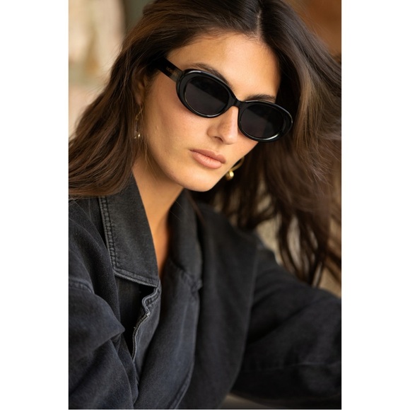 RACHEL ZOE Penelope Sunglasses. NWT! - Picture 11 of 13